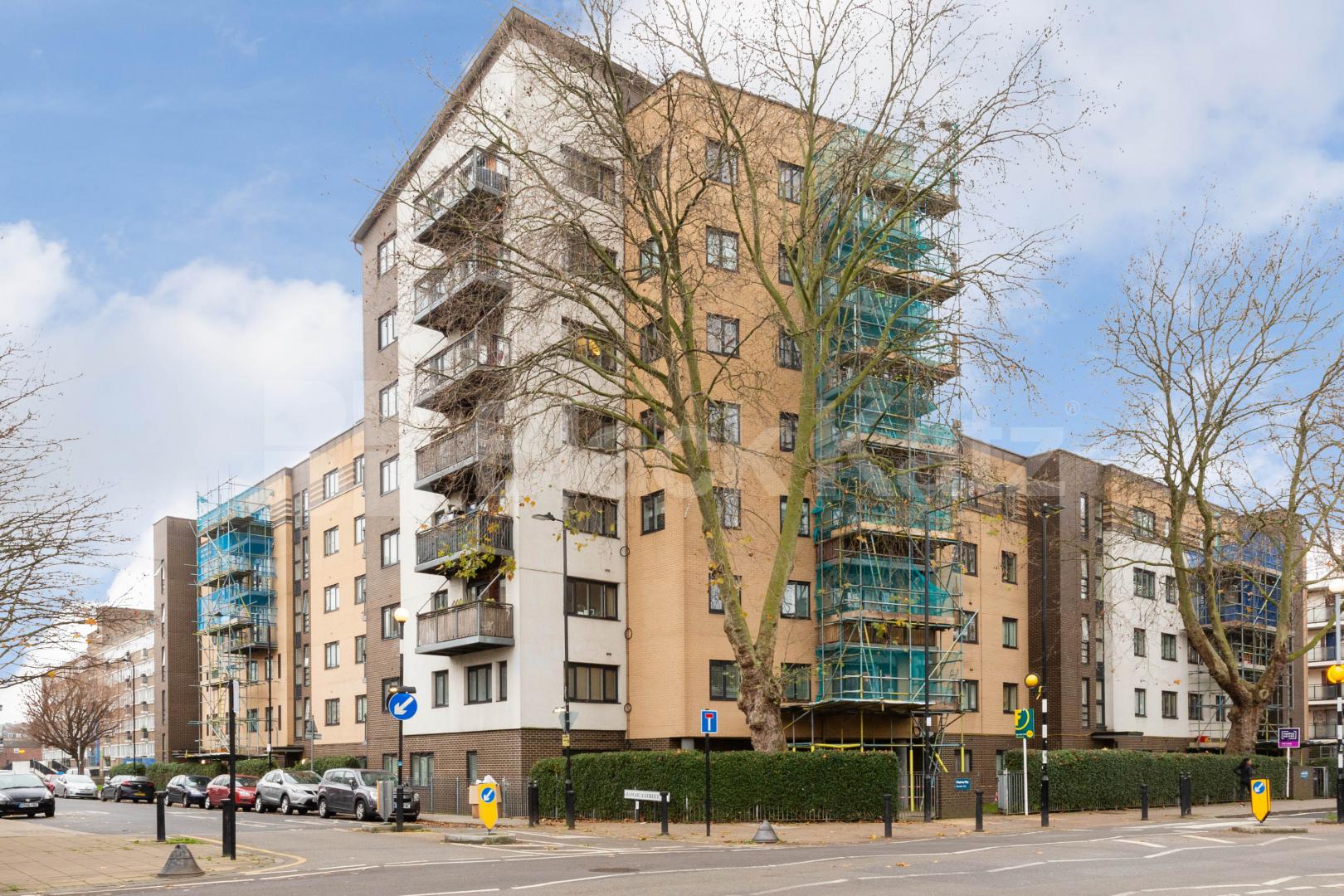 			Balcony Property, 1 Bedroom, 1 bath, 1 reception Apartment			 Stepney Way, Whitechapel/Stepney Green